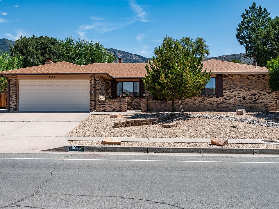 1st image of 1604 Monte Largo Dr NE