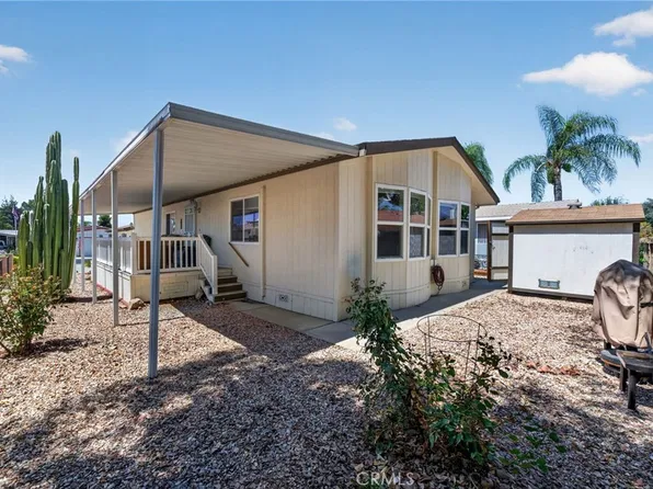 1338 Bishop Dr, Hemet, CA 92545