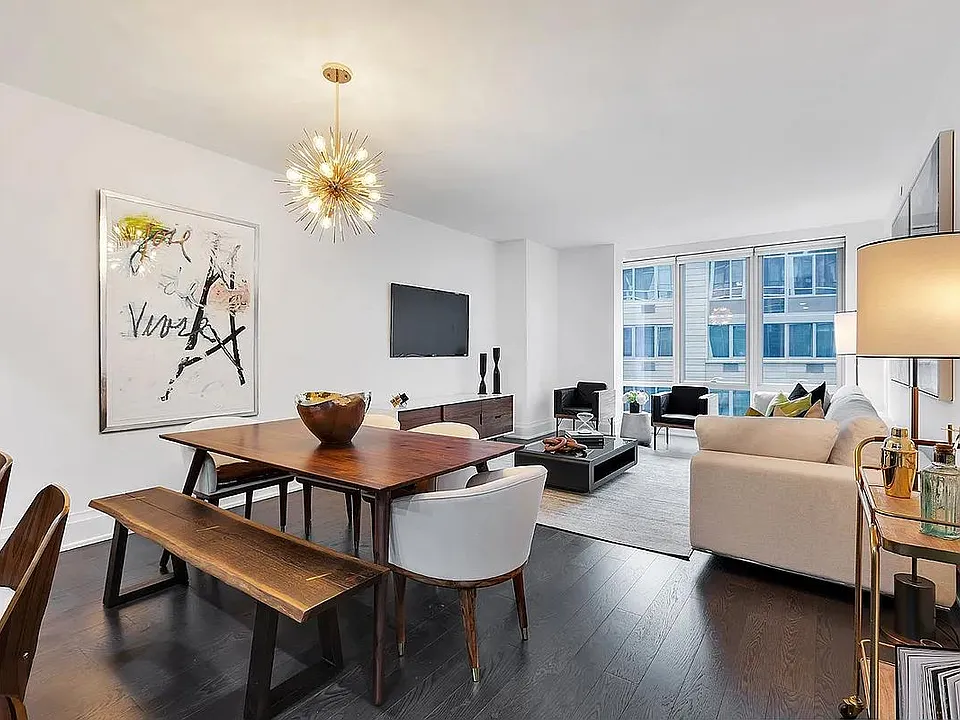50 Riverside Blvd #6H