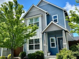 231 Wintersage Cir, Talent, OR 97540