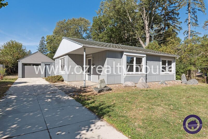 1st image of 6025 Summit St