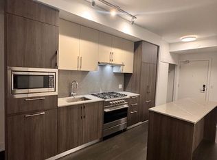 8 Manor Rd W #409, Toronto, ON M4S 0E6