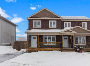 42 Henry Larsen St, St. John's, NL A1B0T1