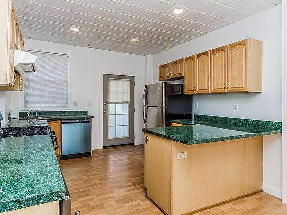 3rd image of 340 South St APT 3