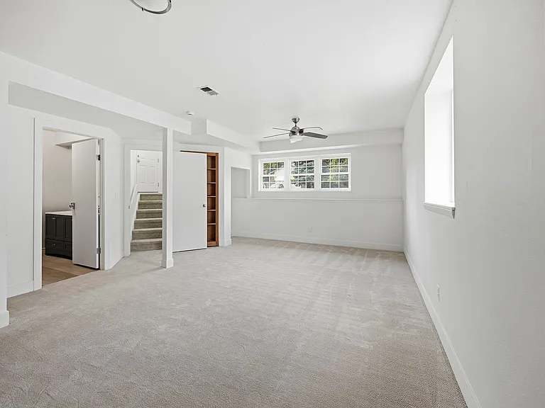 2742 Pampas Dr — Photo 14