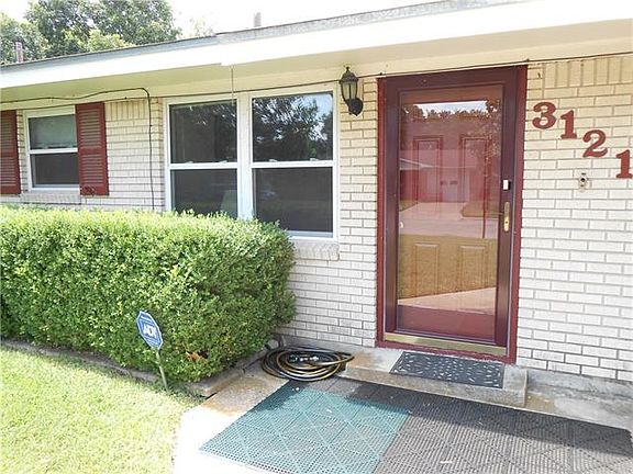 2nd image of 3121 Shady Hill Dr