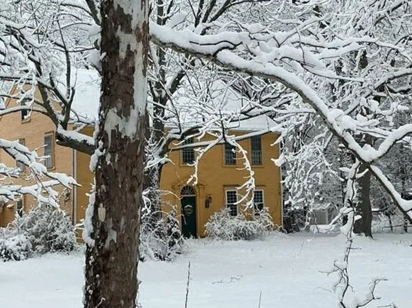 808 Pleasant St, Raynham, MA 02767