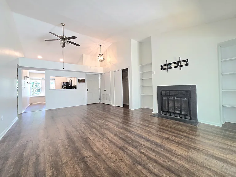 3431 Lakeside View Dr #154 — Photo 6