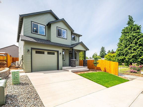 3rd image of 2607 NE 53rd St