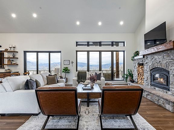 4th image of 5842 Old Snowbasin Rd
