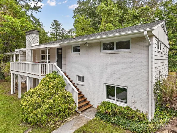 4 Ellenwood Dr, Asheville, NC 28804