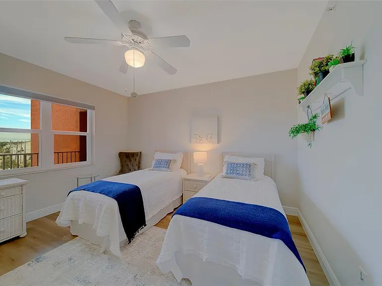 16700 Gulf Blvd #423 — Photo 31