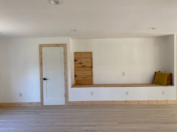 373 Gray Rd