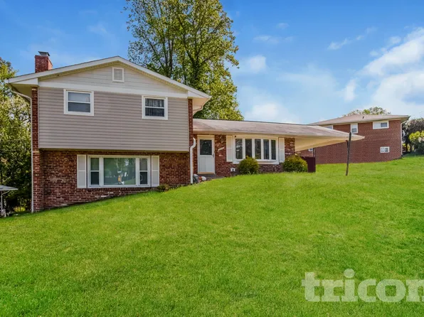 2006 Kirklin Dr, Oxon Hill, MD 20745