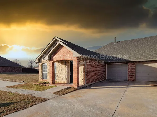 4701 Castle Bay Cv, Del City, OK 73115