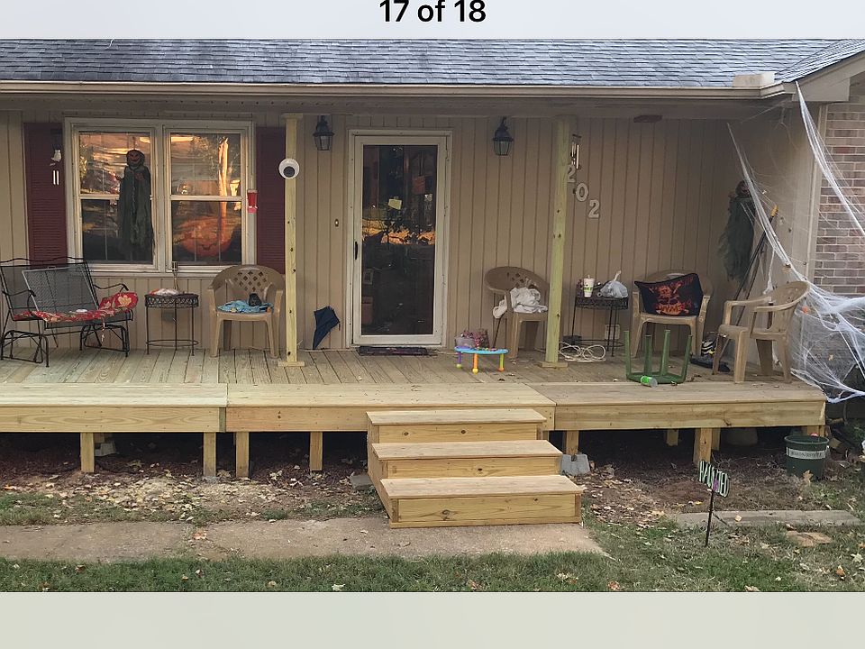 2nd image of 202 Pinehurst Dr