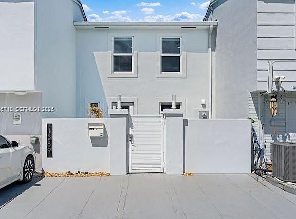 2nd image of 1369 W 69th St