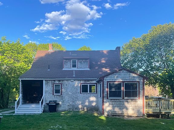 2nd image of 127 King St