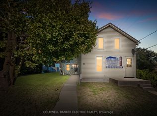 59 Centre St N, Greater Napanee, ON K7R 1M8