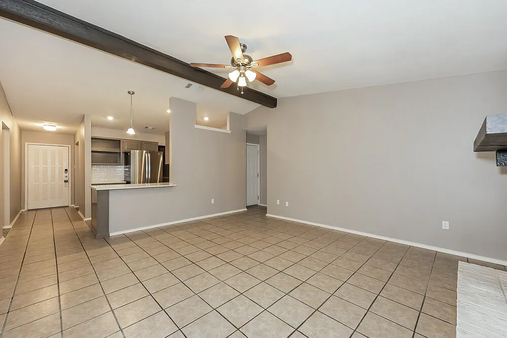 3 bed, 2.0 bath, 1440 sqft, $1,675 — Photo 4