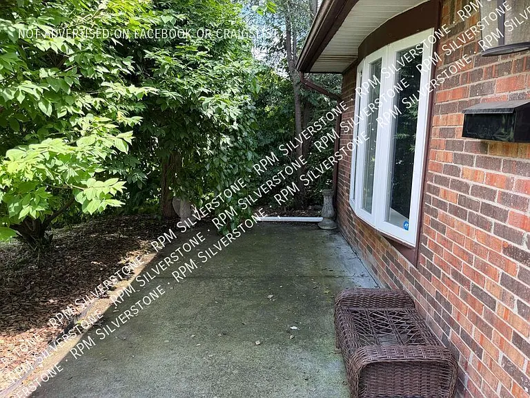 26623 Northeastern Hwy — Photo 13