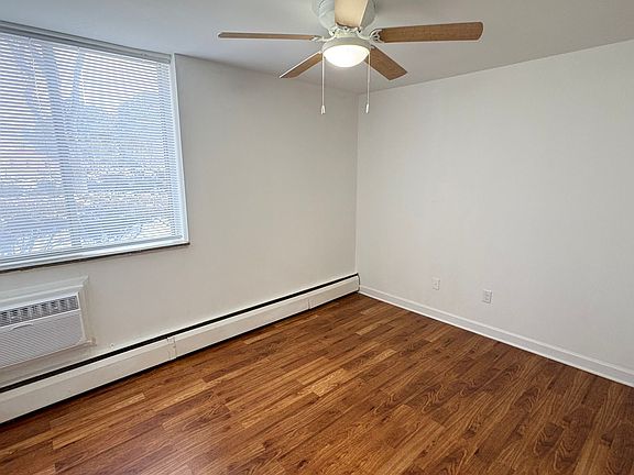 4th image of 405 S Huntington St #Ma-w105