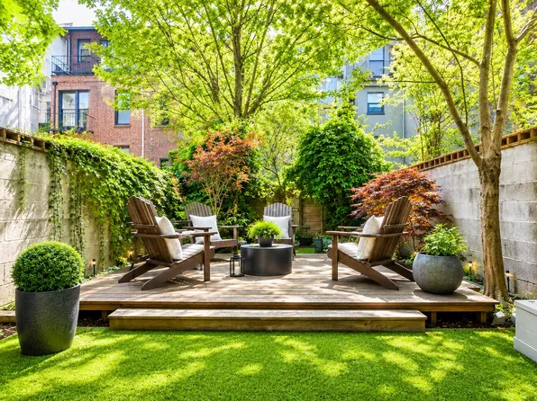 138 West 70th Street image 1 of 15
