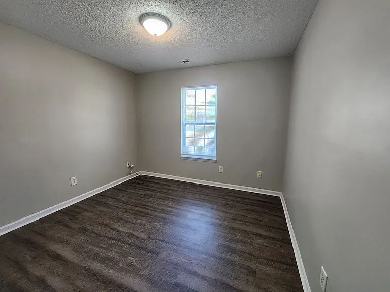 1126 Maria Christina Ln — Photo 12