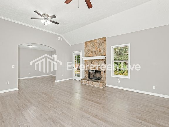 2nd image of 513 Greenfield Dr