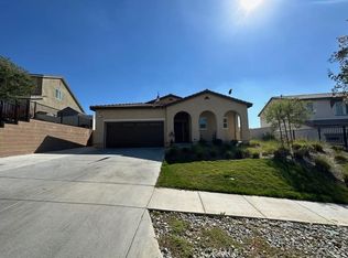 271 Tanglewood Dr, Calimesa, CA 92320