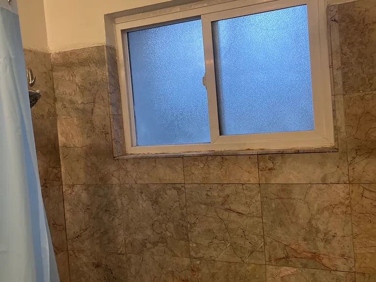 21 S Roosevelt Ave #23 — Photo 3