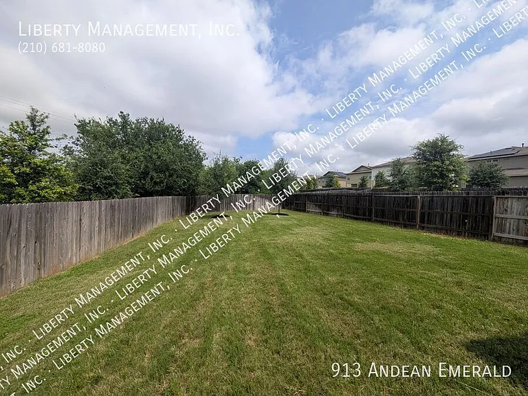 913 Andean Emerald — Photo 19