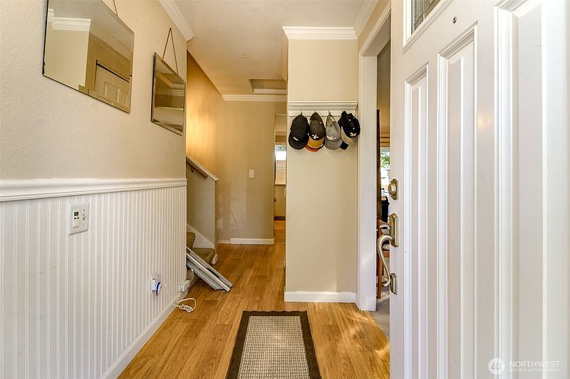 3rd image of 1301 Bel Air Road