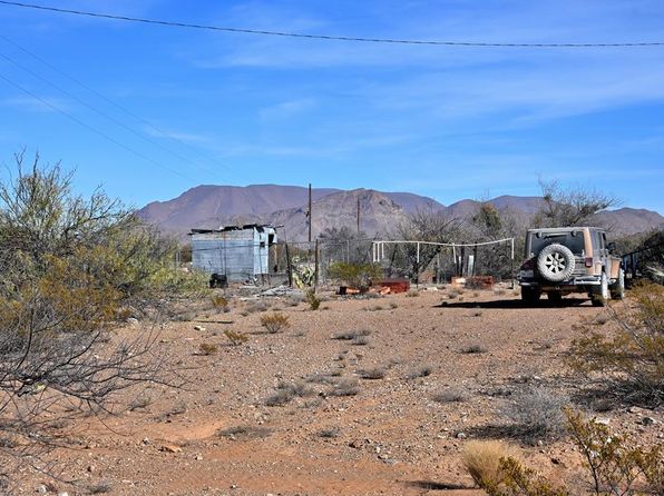 951 Little Yisrael Ln #B, Terlingua, TX 79852
