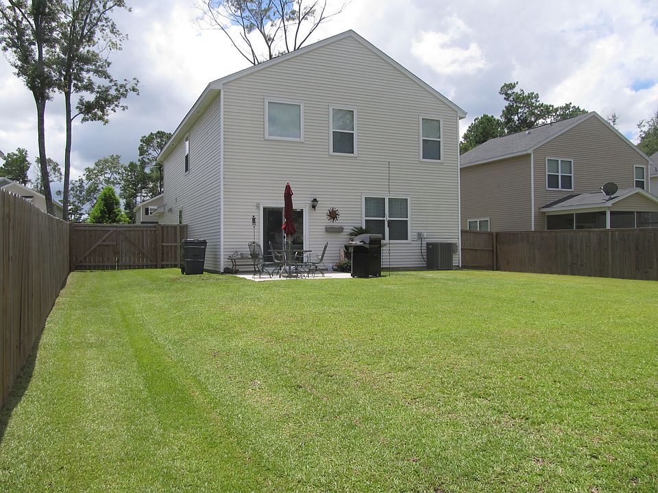 2nd image of 9686 Mosgrove Ave