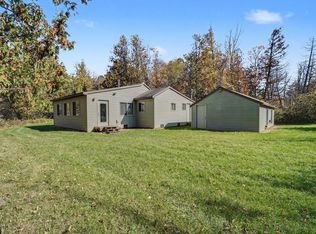 2049 E Three Mile Rd, White Cloud, MI 49349