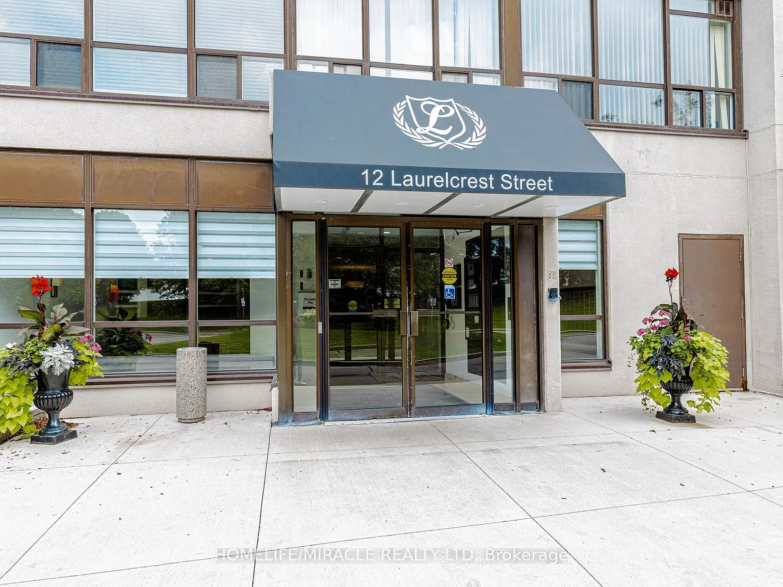 2 bed, $2,600 — Photo 4