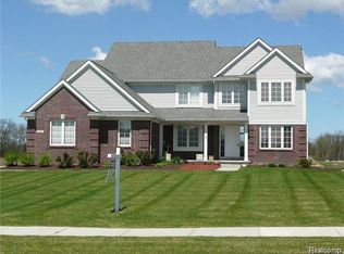 8647 Maria Ct, Howell, MI 48855