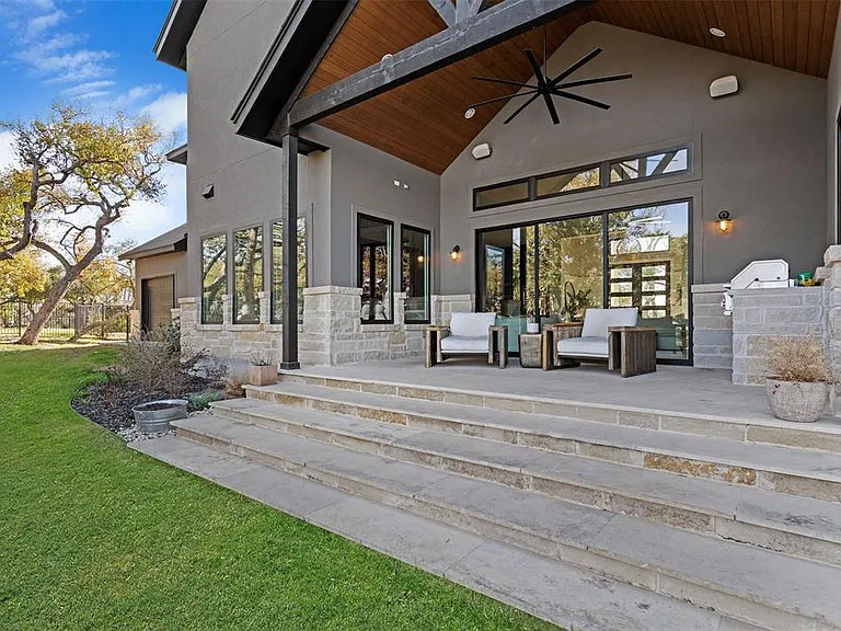 316 Stockman Dr — Photo 21