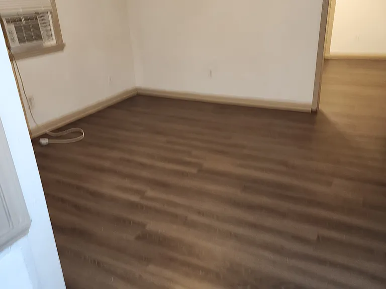 3622 Buchanan St — Photo 9