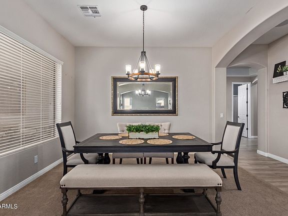5th image of 1044 E Carla Vista Ct