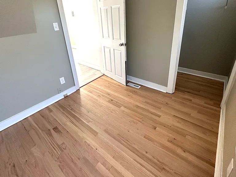 310 W Scott St #A — Photo 10