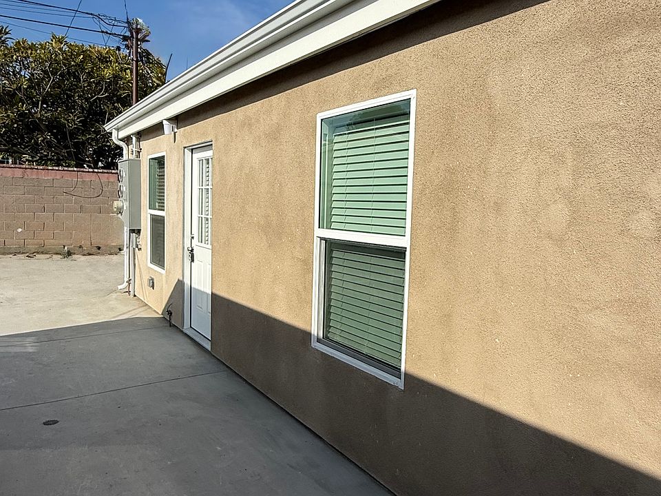 1st image of 7429 Cravell Ave #1/2