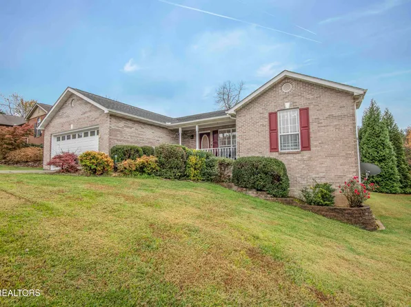 6142 Rivers Run Dr, Knoxville, TN 37914