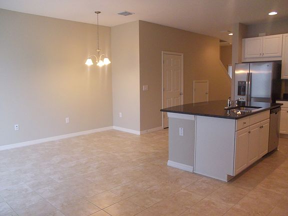 5th image of 6915 Woodchase Glen Dr