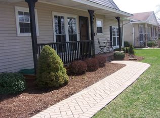 1117 Lovell Ct, Elk Grove Village, IL 60007