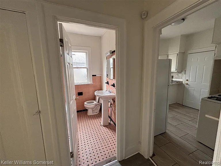 15771 Turner St — Photo 6