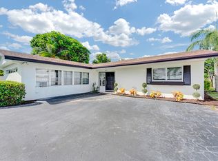 625 Linnet Cir, Delray Beach, FL 33444