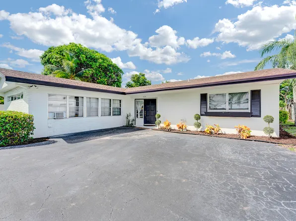 625 Linnet Circle, Delray Beach, FL 33444