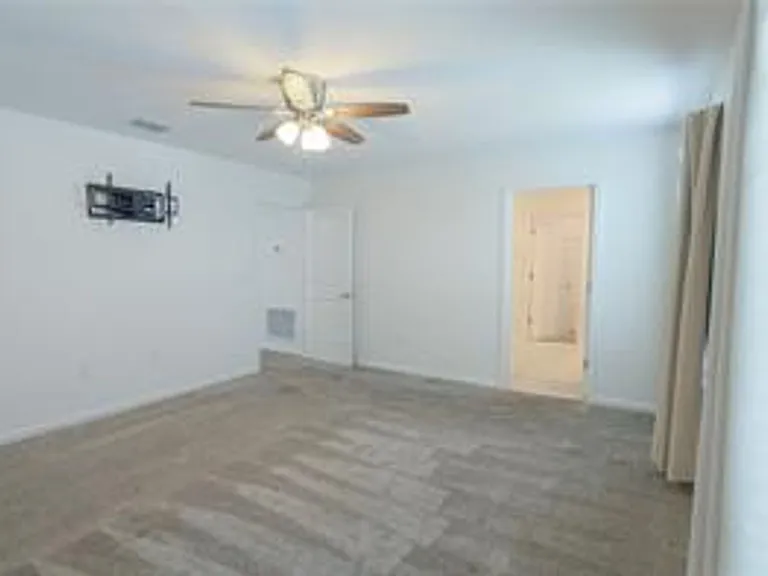1821 Heart Lake Dr — Photo 21
